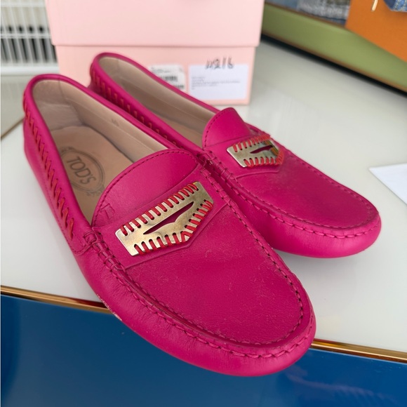 Tod's Shoes - Tod's Fuchsia Leather Loafers with Gold Accent